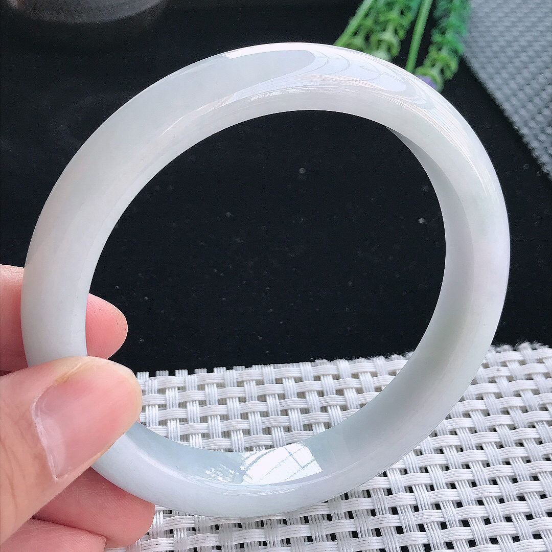 实拍天然翡翠66/12.2/9大圈口老坑秀气温润宽边手镯翡翠玉镯手环