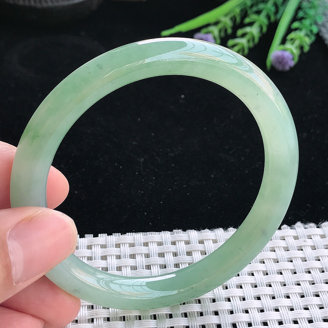 实拍天然翡翠56/8.5老坑冰胶水灵冰晴圆条手镯翡翠玉镯手环