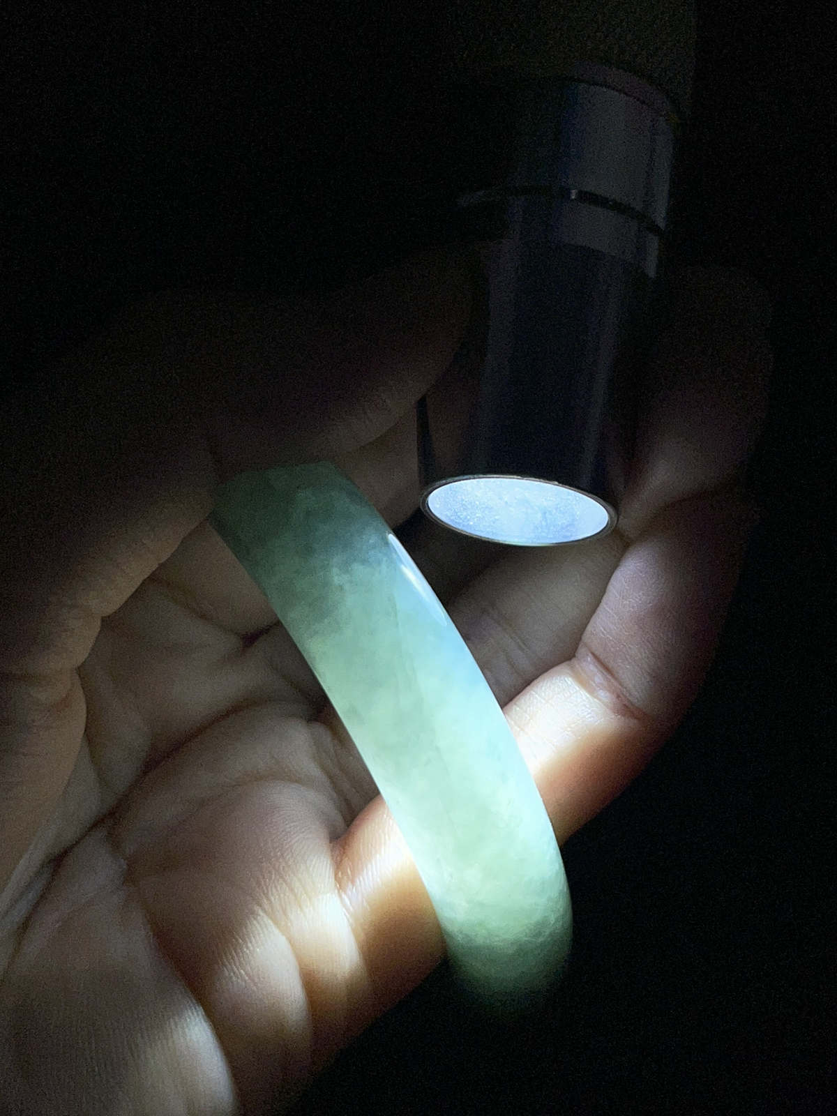 正圈53.4圈口，翡翠冰糯种飘绿手镯