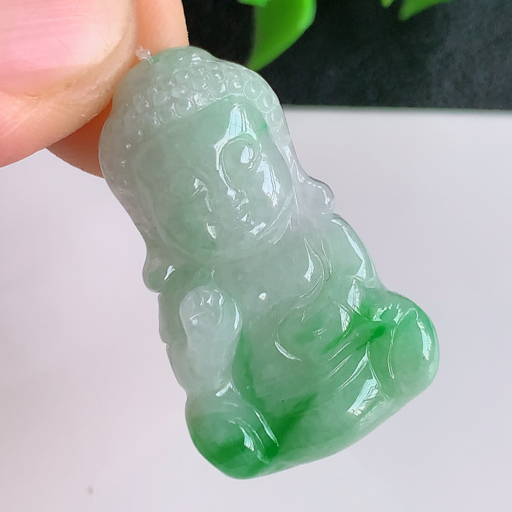 冰润精雕飘绿宝宝佛吊坠   雕琢宝宝佛，生动自然。似佛心性、如孩童心、天真佛性！众生皆有佛性，众佛皆