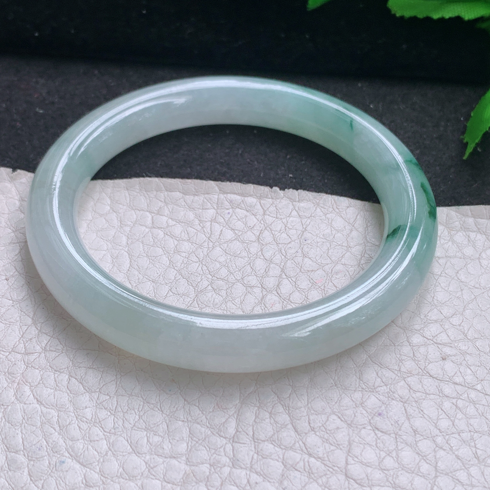 ee实拍53.8*9美人镯 缅甸翡翠A货玉手镯精美冰飘花圆条玉手镯