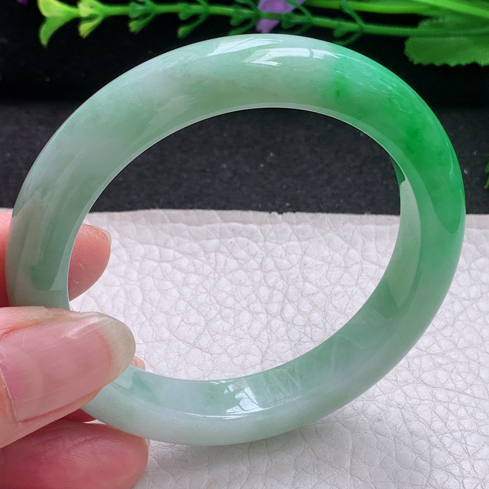 ax实拍53*10.3*8.4平安镯 缅甸翡翠A货玉手镯精美辣绿正圈玉手镯