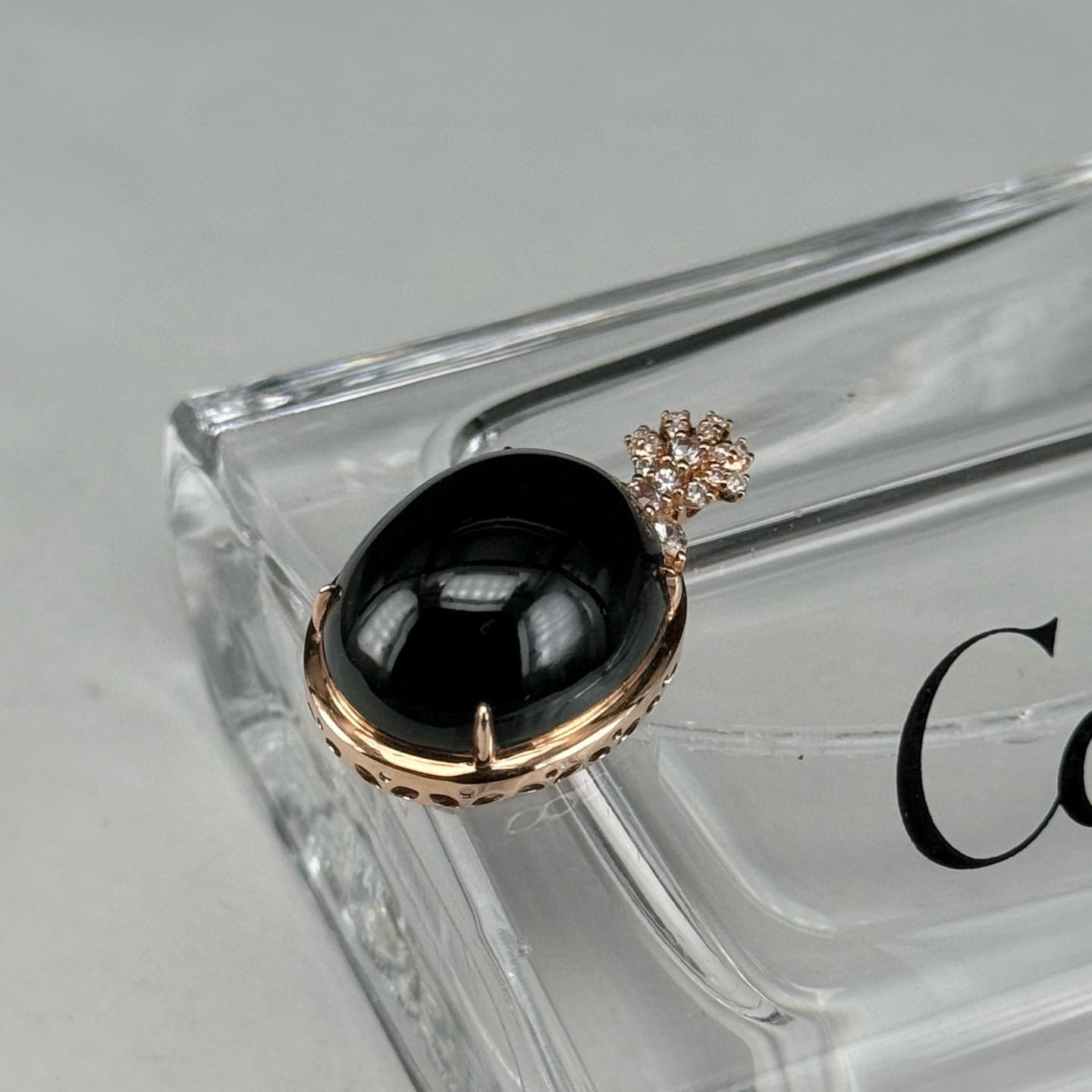 精品18k墨翠蛋面吊坠 种好色正 黑度极好打灯通透 性价比高 尺寸27.8