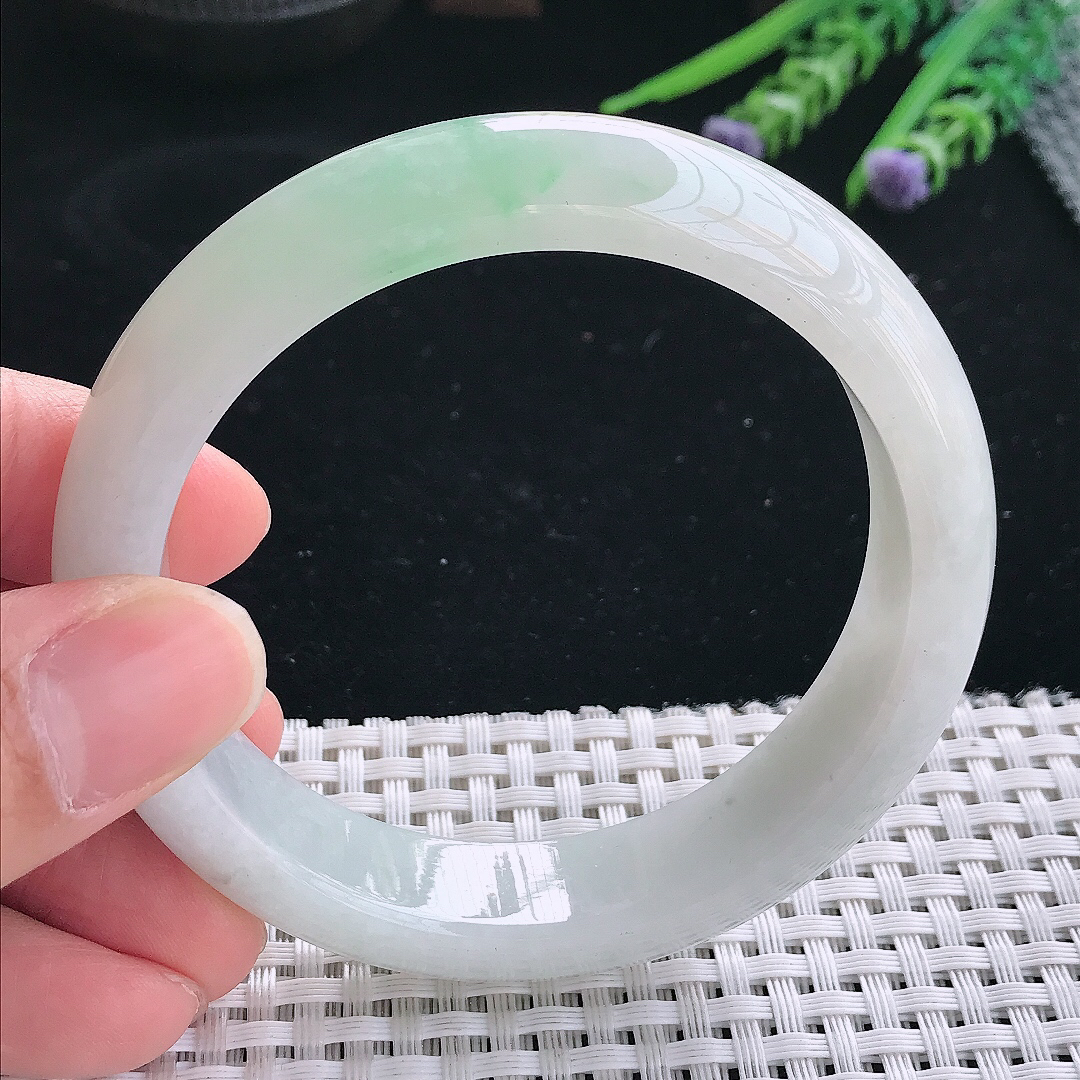 实拍天然翡翠58.5/14/8.5轮胎镯老坑冰润飘绿手镯翡翠玉镯手环