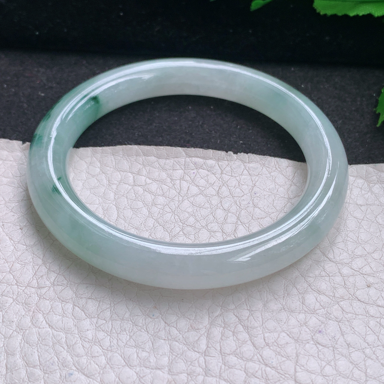 ee实拍53.8*9美人镯 缅甸翡翠A货玉手镯精美冰飘花圆条玉手镯