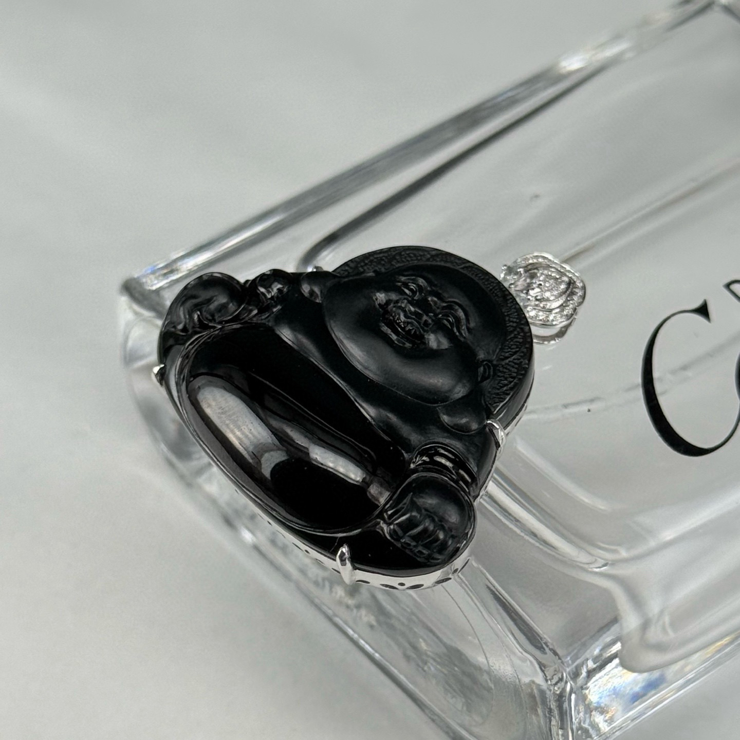 精品18k墨翠大肚佛 种好色正 黑度极好 打灯通透 油性十足  尺寸35.1