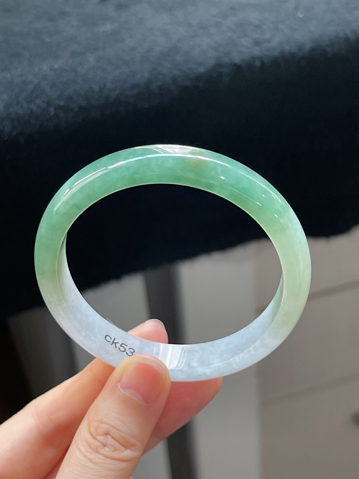 正圈56.3圈口，翡翠糯化种灰绿色手镯