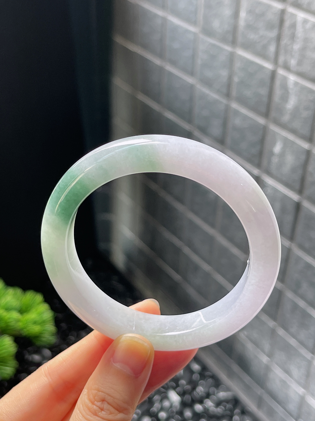 正圈56.3圈口，翡翠糯化种绿色手镯