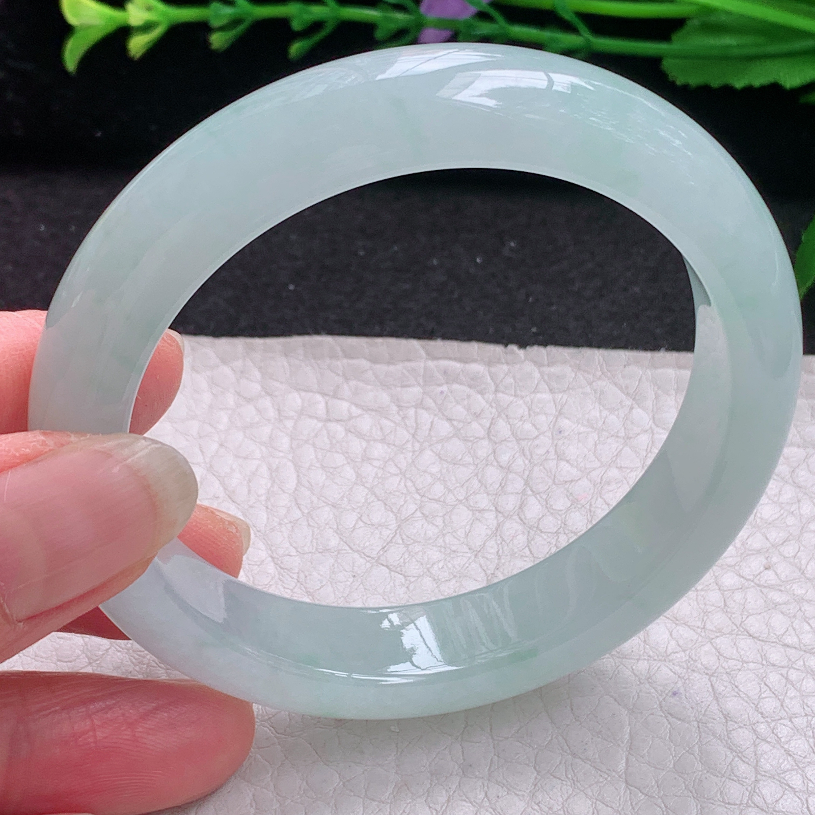 xo清爽款55.8*12.2*8.5平安镯 缅甸翡翠A货玉手镯精美冰爽浅绿宽边玉手镯