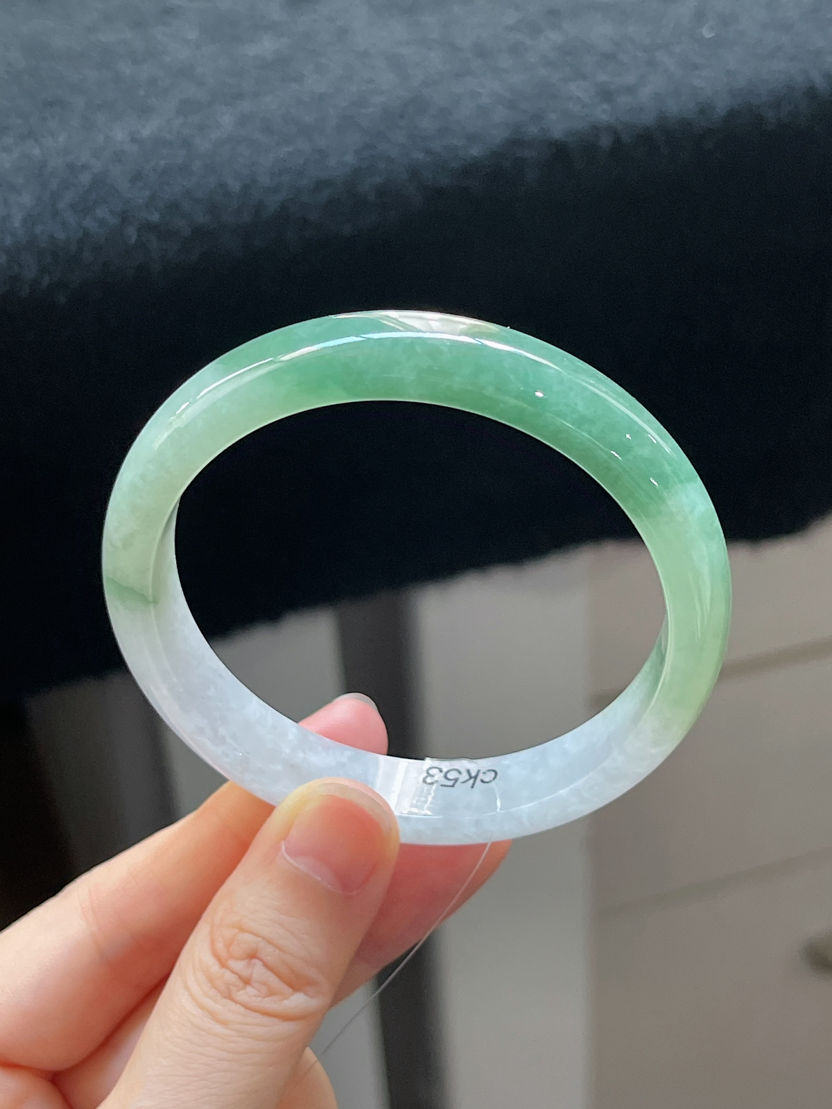 正圈56.3圈口，翡翠糯化种灰绿色手镯