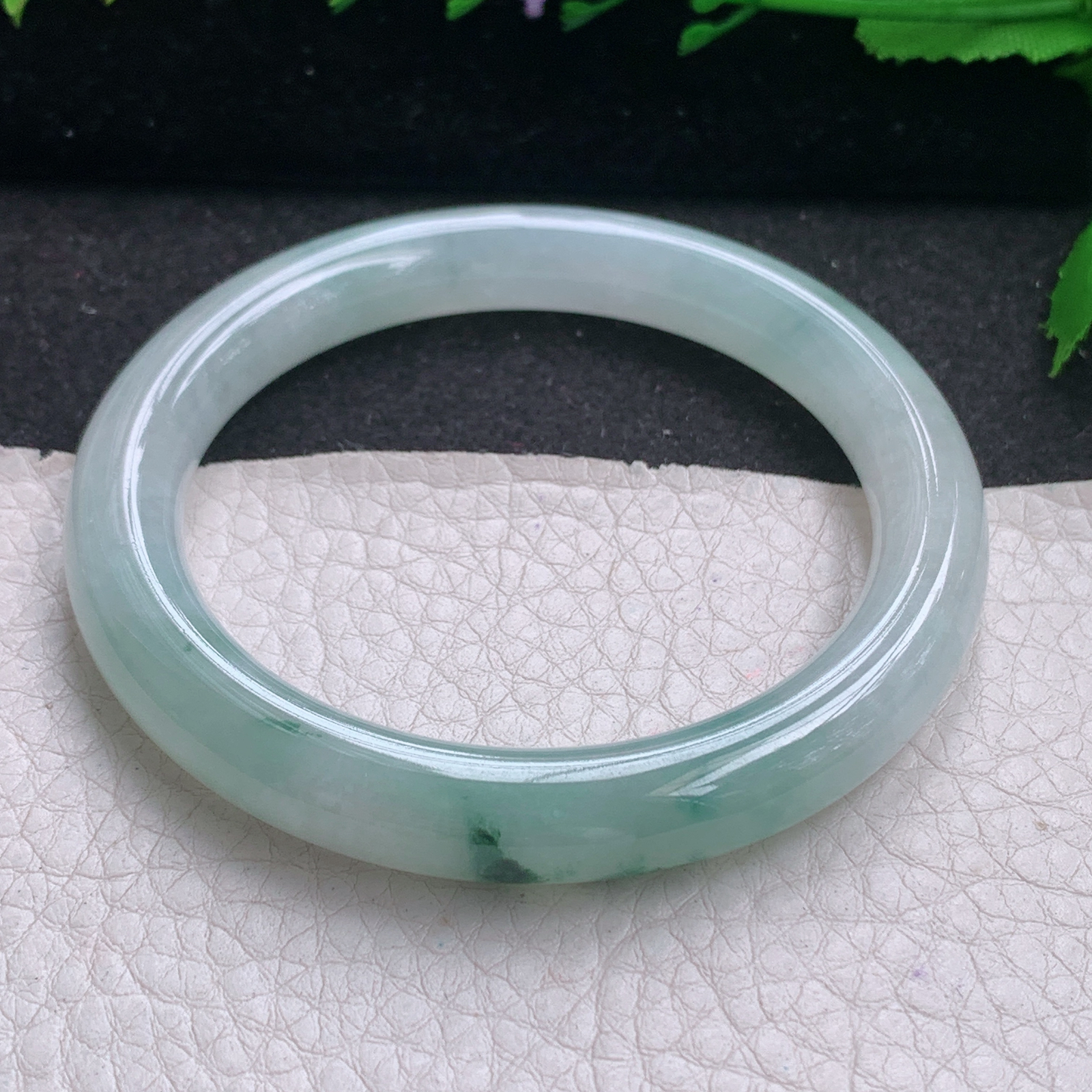 ee实拍53.8*9美人镯 缅甸翡翠A货玉手镯精美冰飘花圆条玉手镯