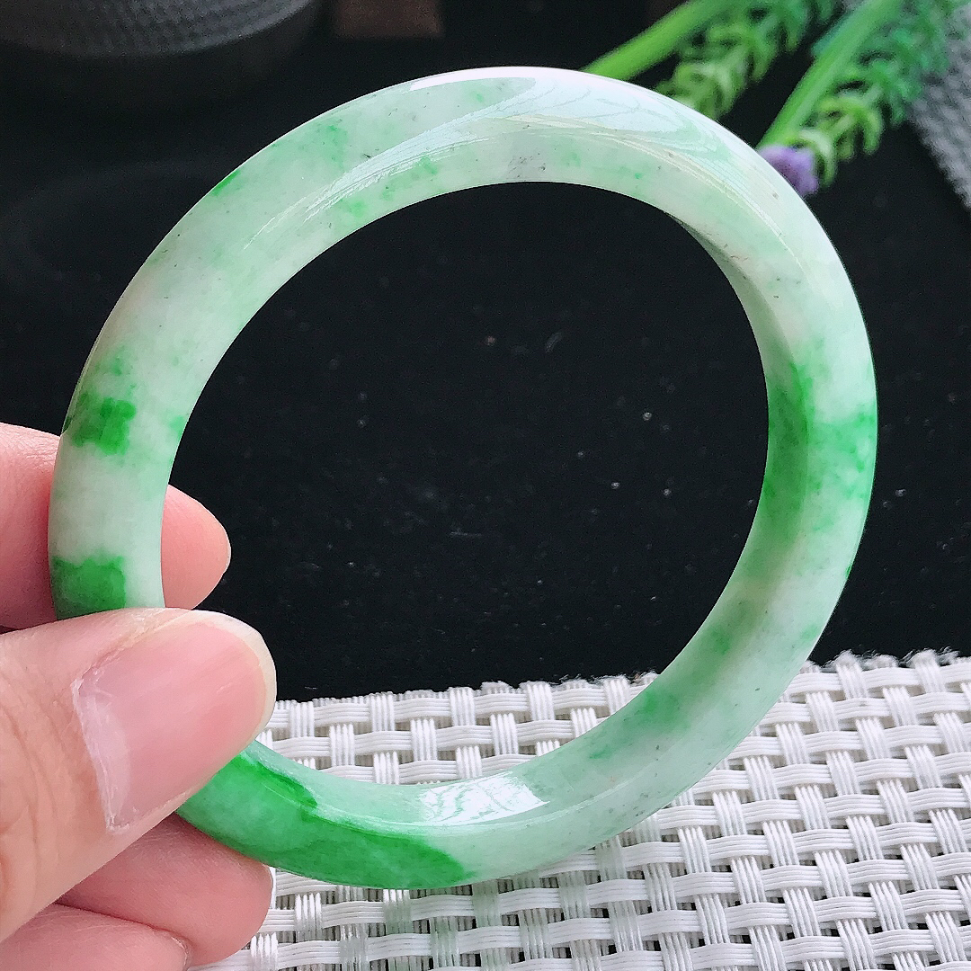 实拍天然翡翠59/9.8/8.8老坑精美辣阳绿手镯翡翠玉镯手环