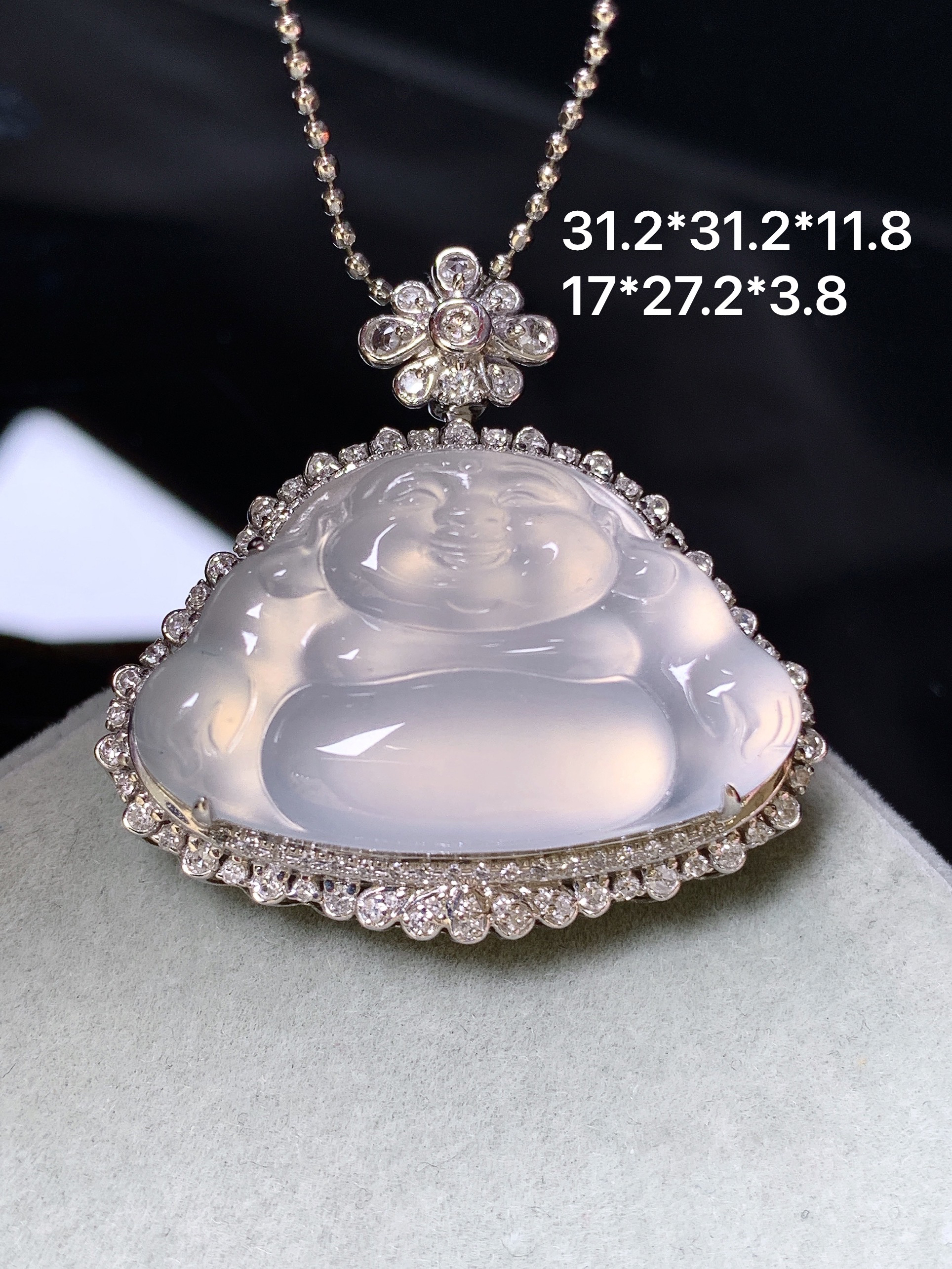 18k金钻镶嵌冰种佛公吊坠 玉质细腻 色泽艳丽清新 水润亮眼 整体尺寸31.2*11.8y4