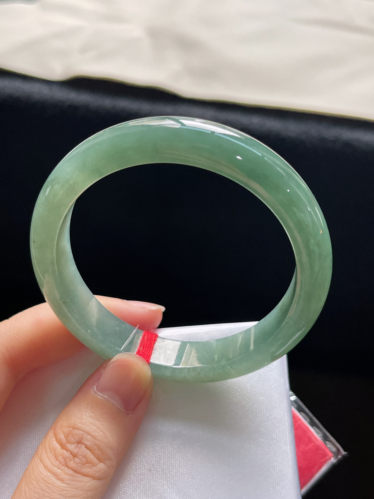 正圈52.1圈口，翡翠冰糯种绿色手镯