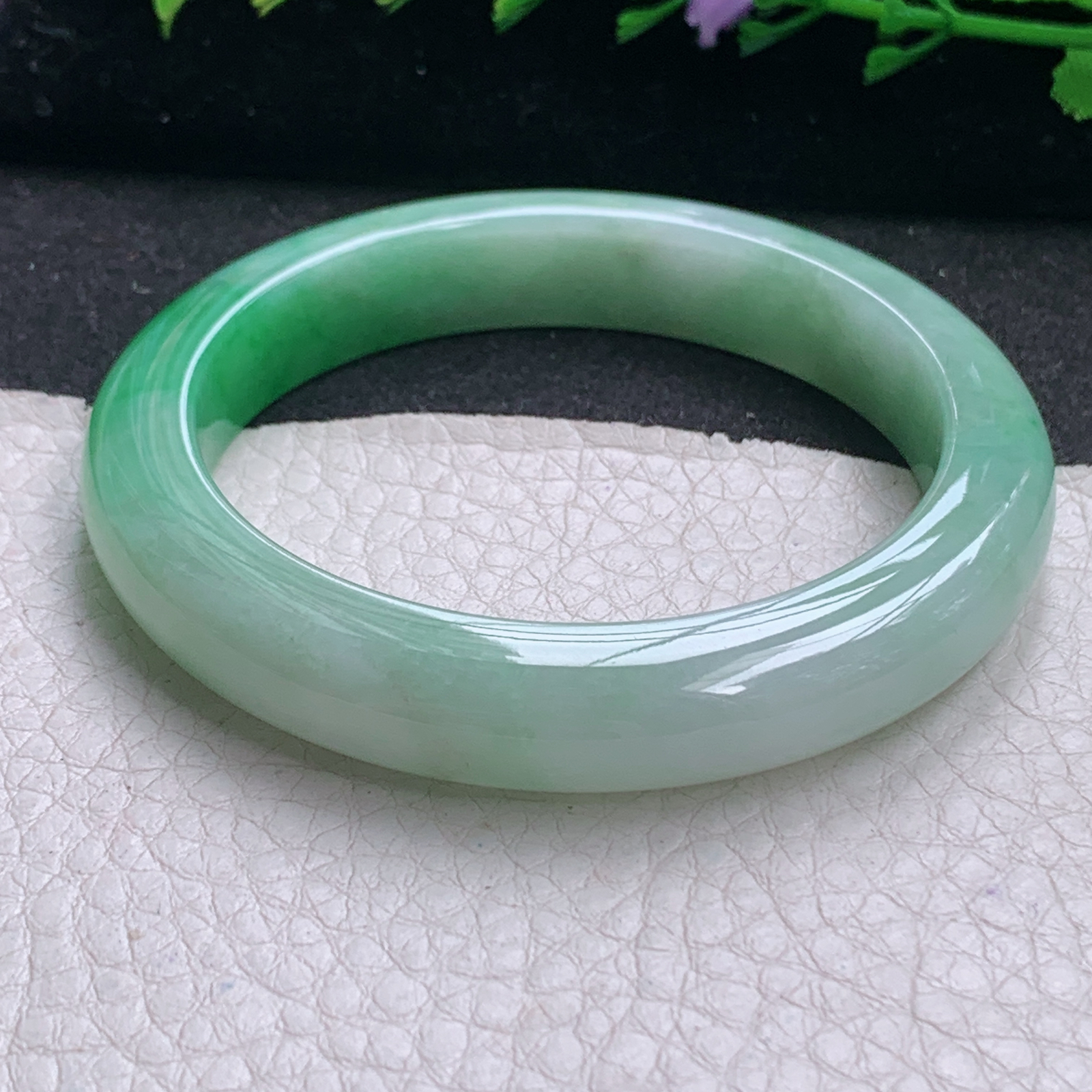 ax实拍53*10.3*8.4平安镯 缅甸翡翠A货玉手镯精美辣绿正圈玉手镯