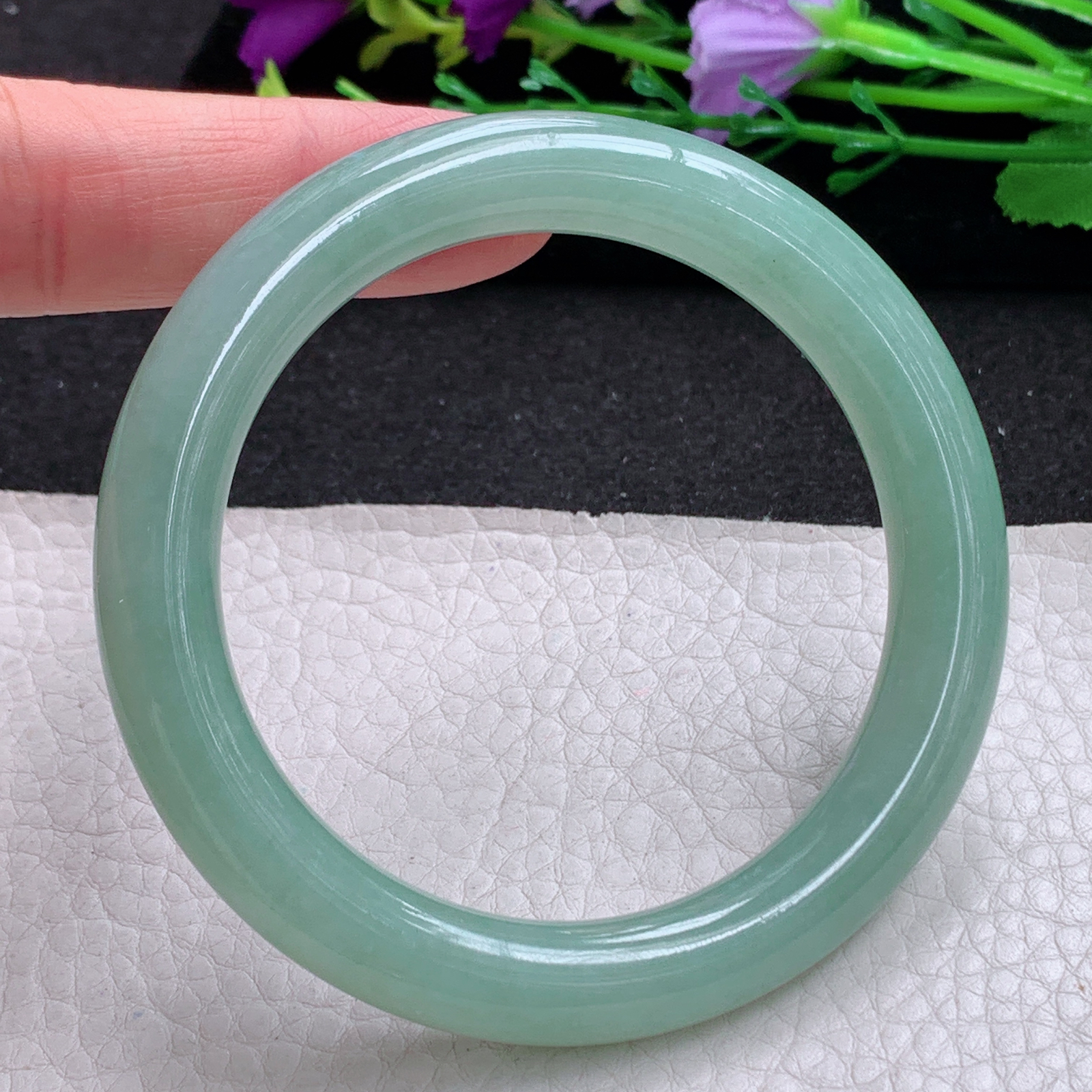 nc清新款54.5*9.8美人镯 缅甸翡翠A货玉手镯精美水绿圆条叮当镯