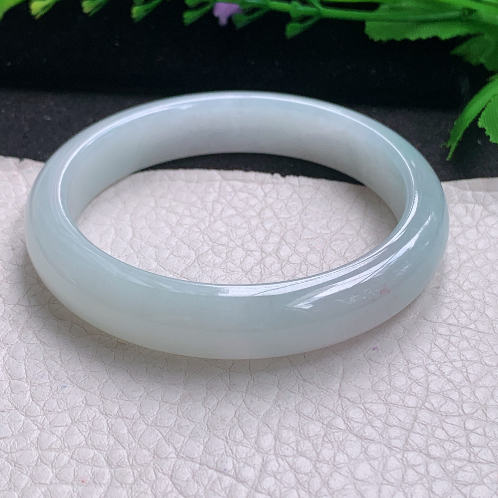 n冰爽款56*11.8*8平安镯 缅甸翡翠A货玉手镯精美冰纯白月光宽边玉手镯