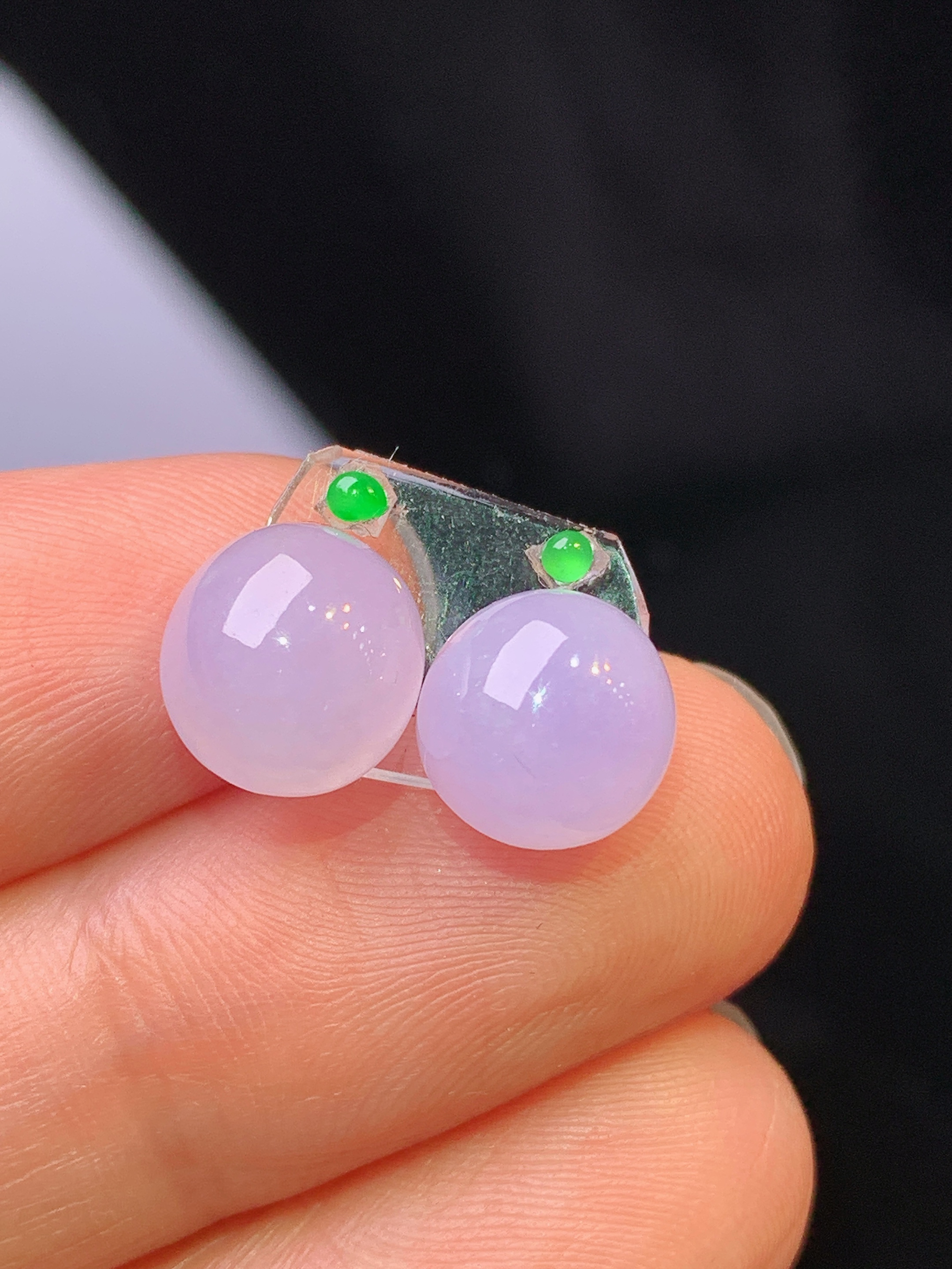 镶嵌款 紫罗兰蛋面一对 玉质细腻 色泽艳丽清新 水润亮眼 整体尺寸8.3*5*2x