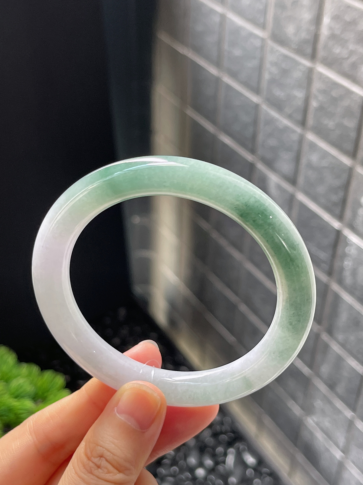 圆镯55.4圈口，翡翠糯化种半山水手镯