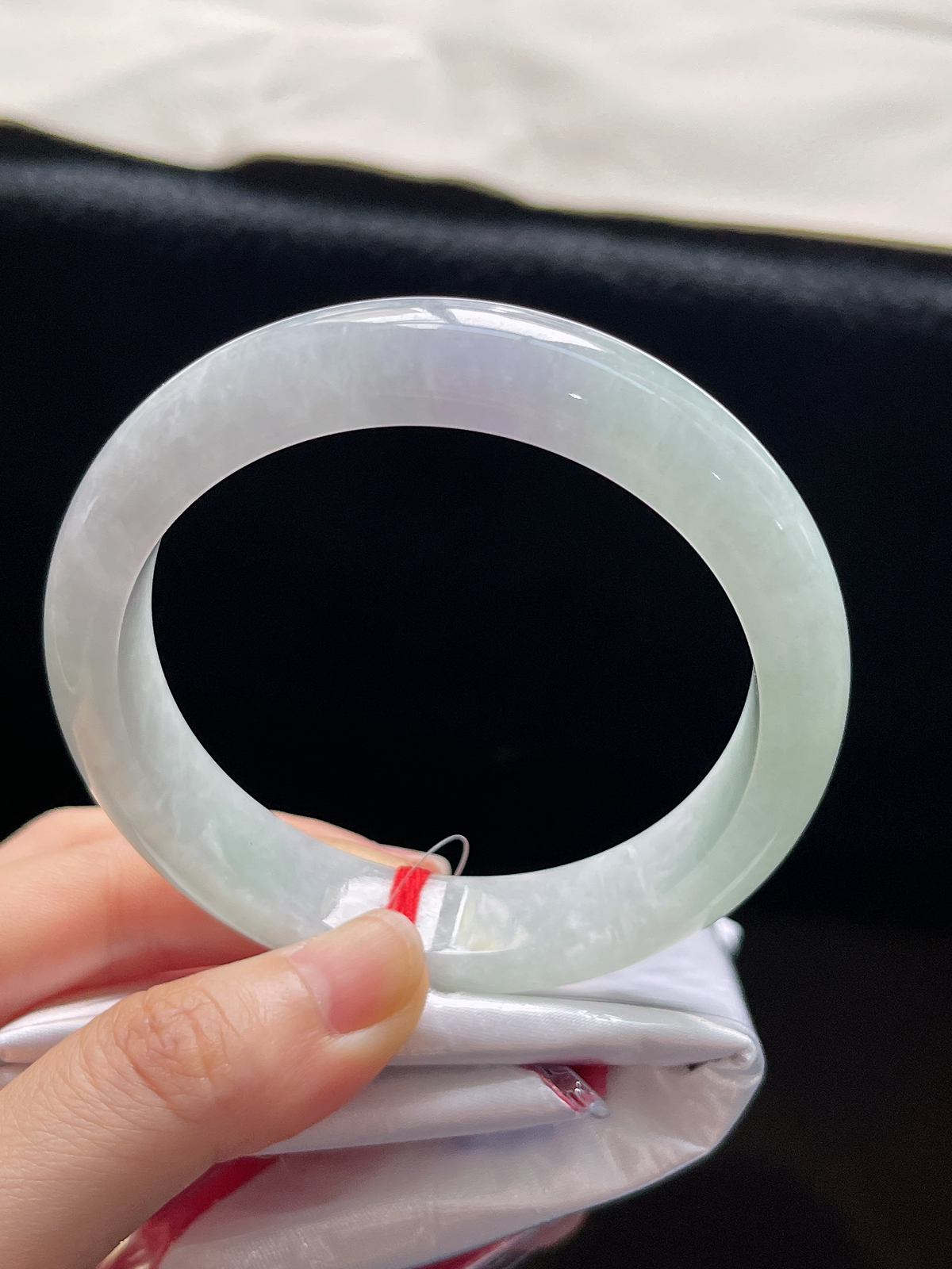 正圈58.4圈口，翡翠糯化种春带彩手镯