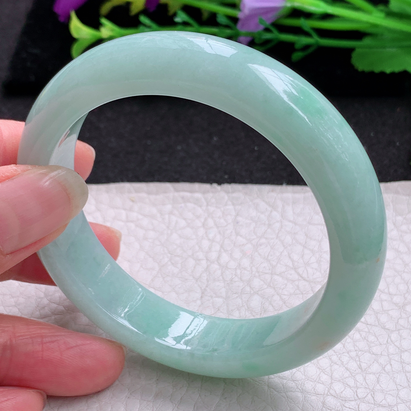 nc清新款55*13.7*8.5平安镯 缅甸翡翠A货玉手镯精美浅绿绿正圈玉手镯