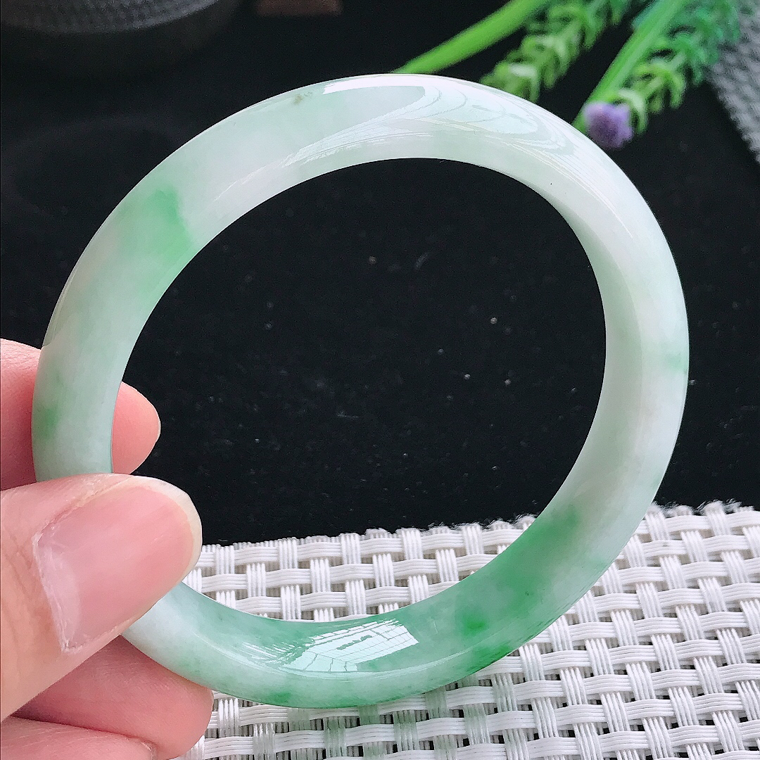 实拍天然翡翠59/11.6/8老坑精美飘阳绿手镯翡翠玉镯手环