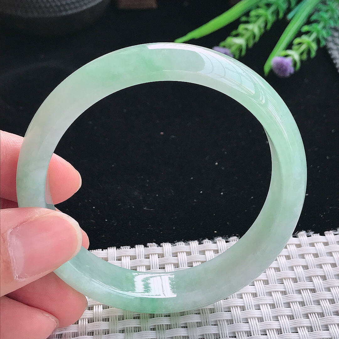 实拍天然翡翠58.5/14.1/7.6老坑冰胶水灵冰晴绿手镯翡翠玉镯手环