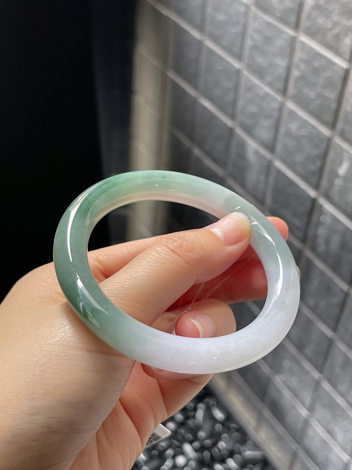 圆镯55.4圈口，翡翠糯化种半山水手镯