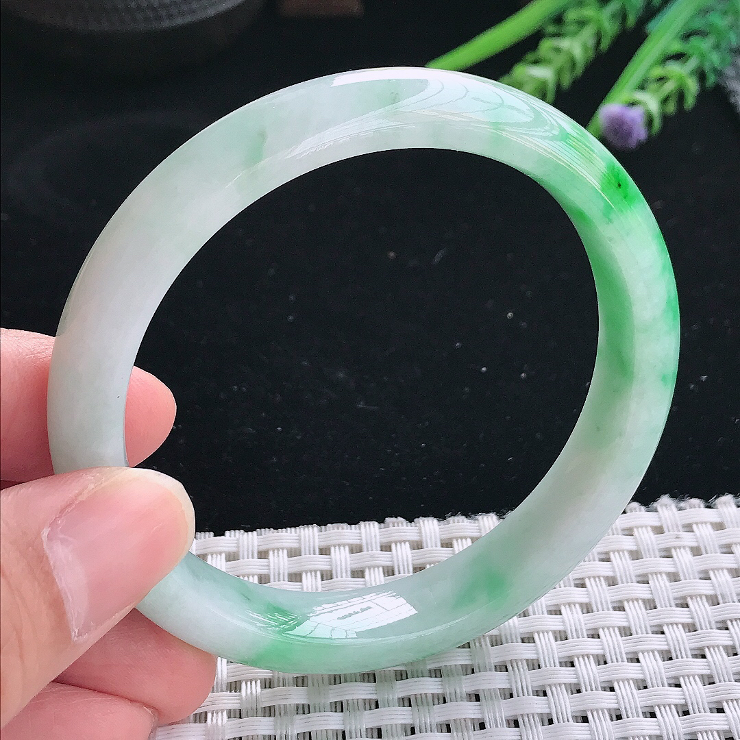 实拍天然翡翠59/11.6/8老坑精美飘阳绿手镯翡翠玉镯手环