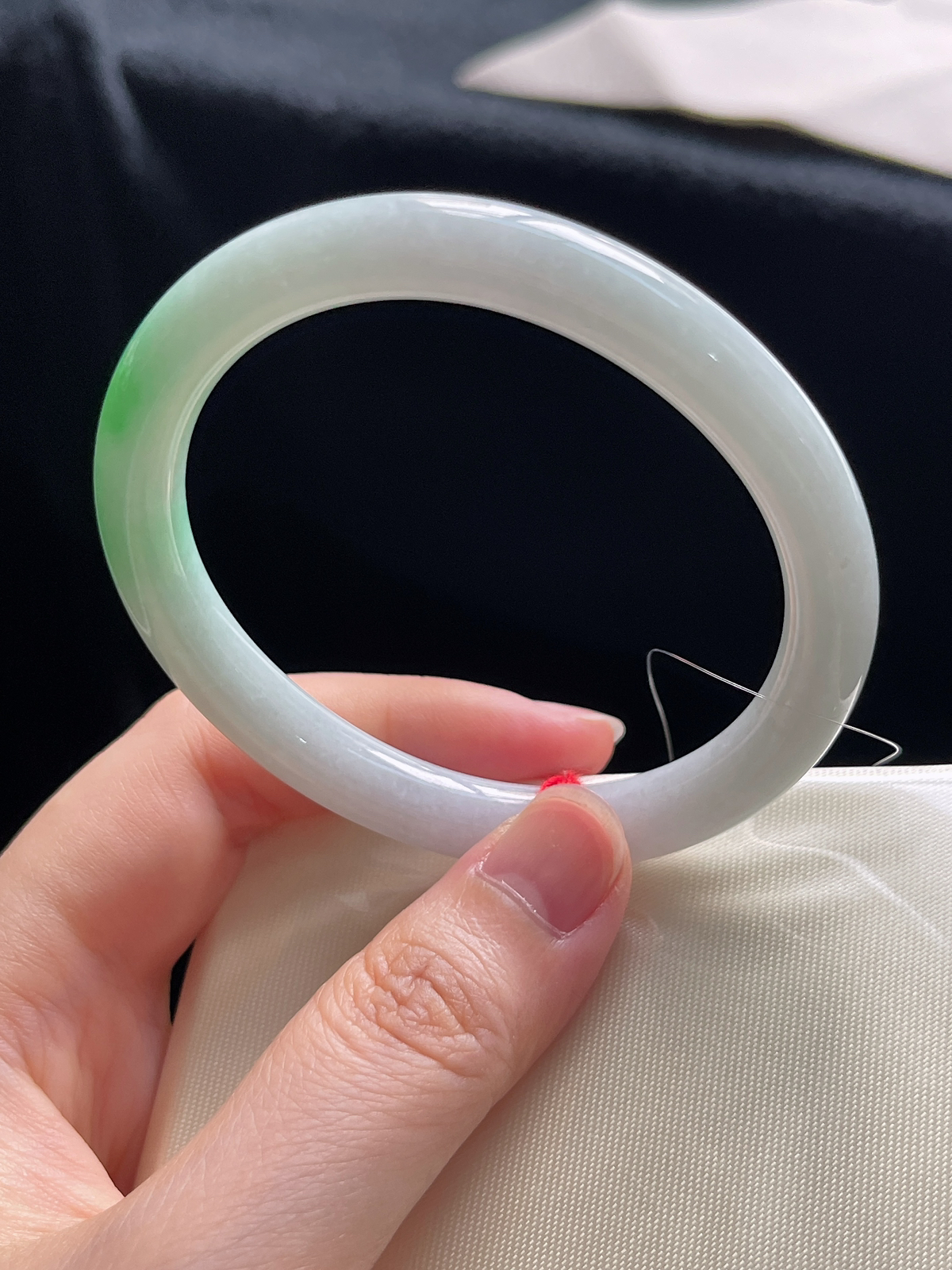 贵妃镯54.4圈口，翡翠糯化种飘花手镯