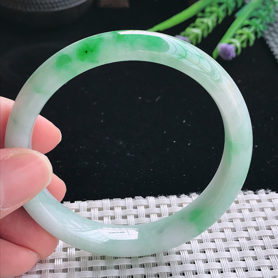 实拍天然翡翠59/11.6/8老坑精美飘阳绿手镯翡翠玉镯手环