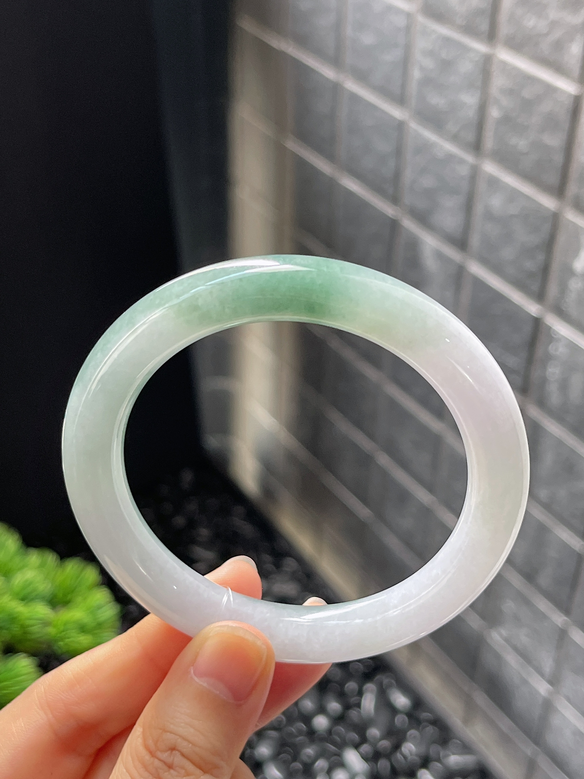 圆镯55.4圈口，翡翠糯化种半山水手镯