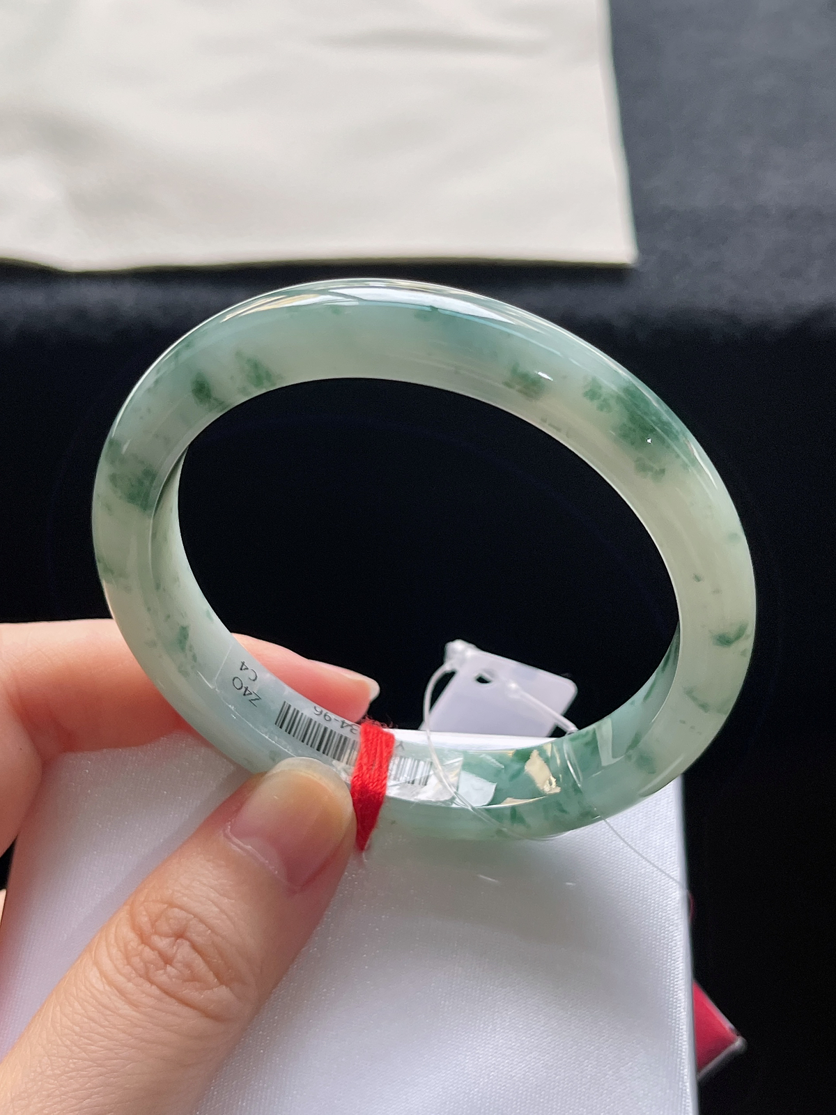 贵妃镯54.3圈口，翡翠冰糯种绿色手镯