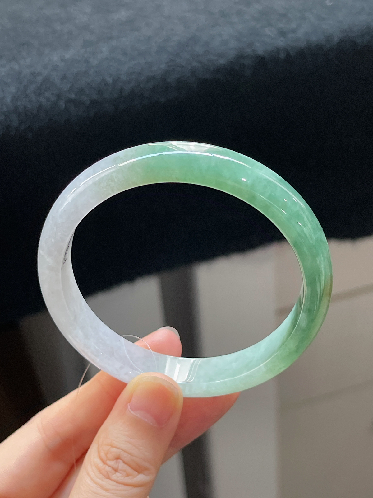 正圈56.3圈口，翡翠糯化种灰绿色手镯