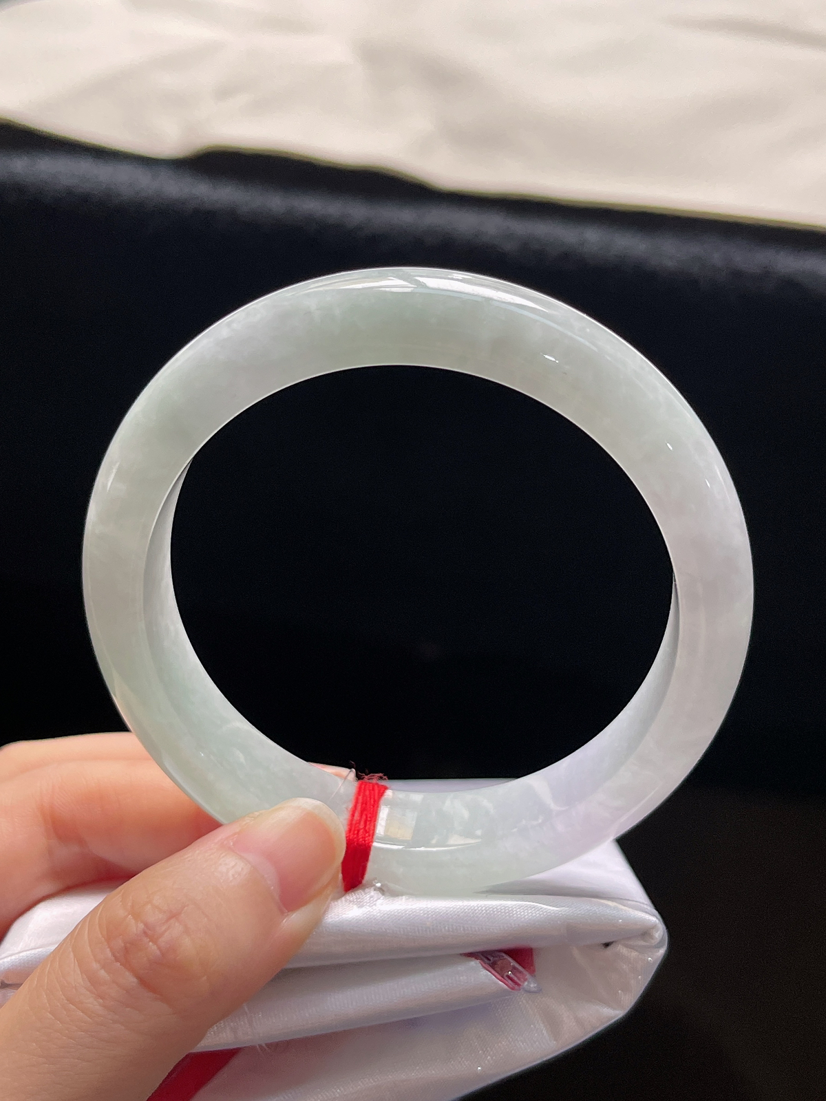 正圈58.4圈口，翡翠糯化种春带彩手镯