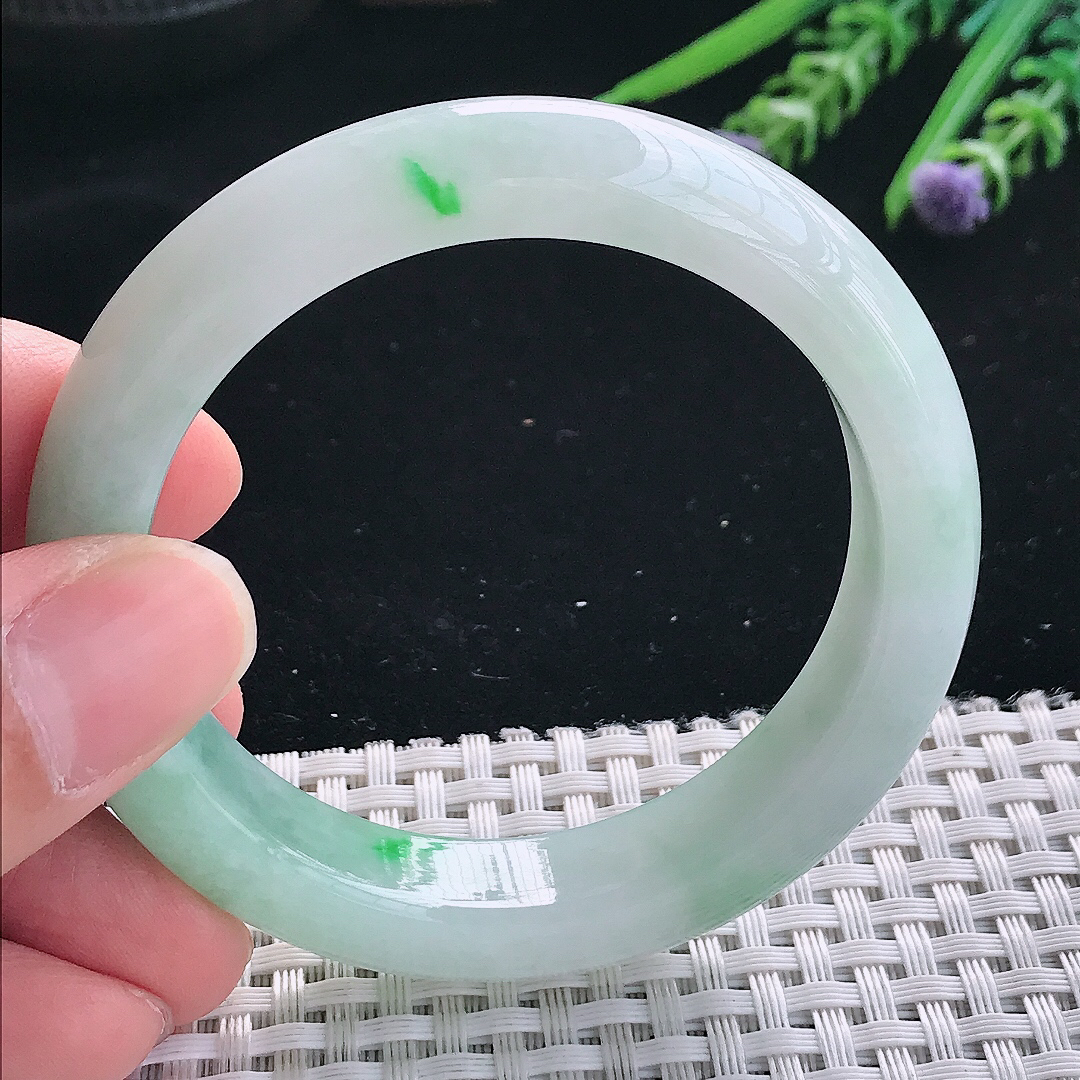 实拍天然翡翠52.8/12.4/8.6老坑冰润飘绿手镯翡翠玉镯手环
