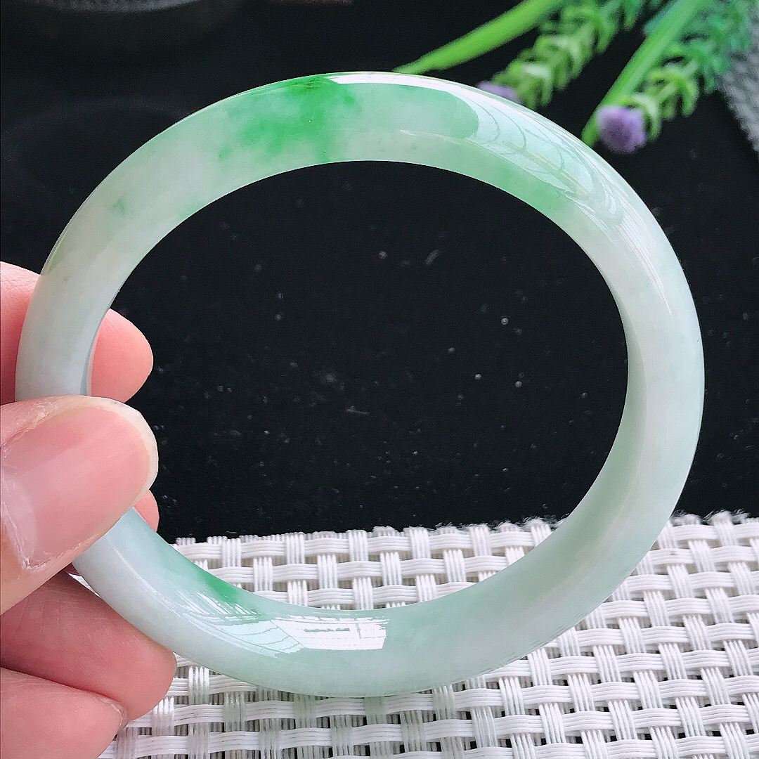 实拍天然翡翠59/11.6/8老坑精美飘阳绿手镯翡翠玉镯手环