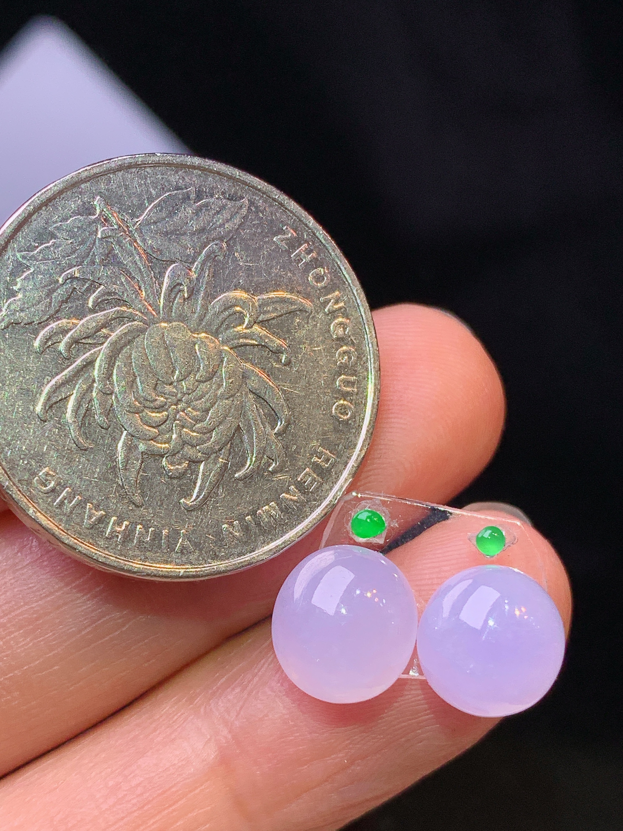 镶嵌款 紫罗兰蛋面一对 玉质细腻 色泽艳丽清新 水润亮眼 整体尺寸8.3*5*2x