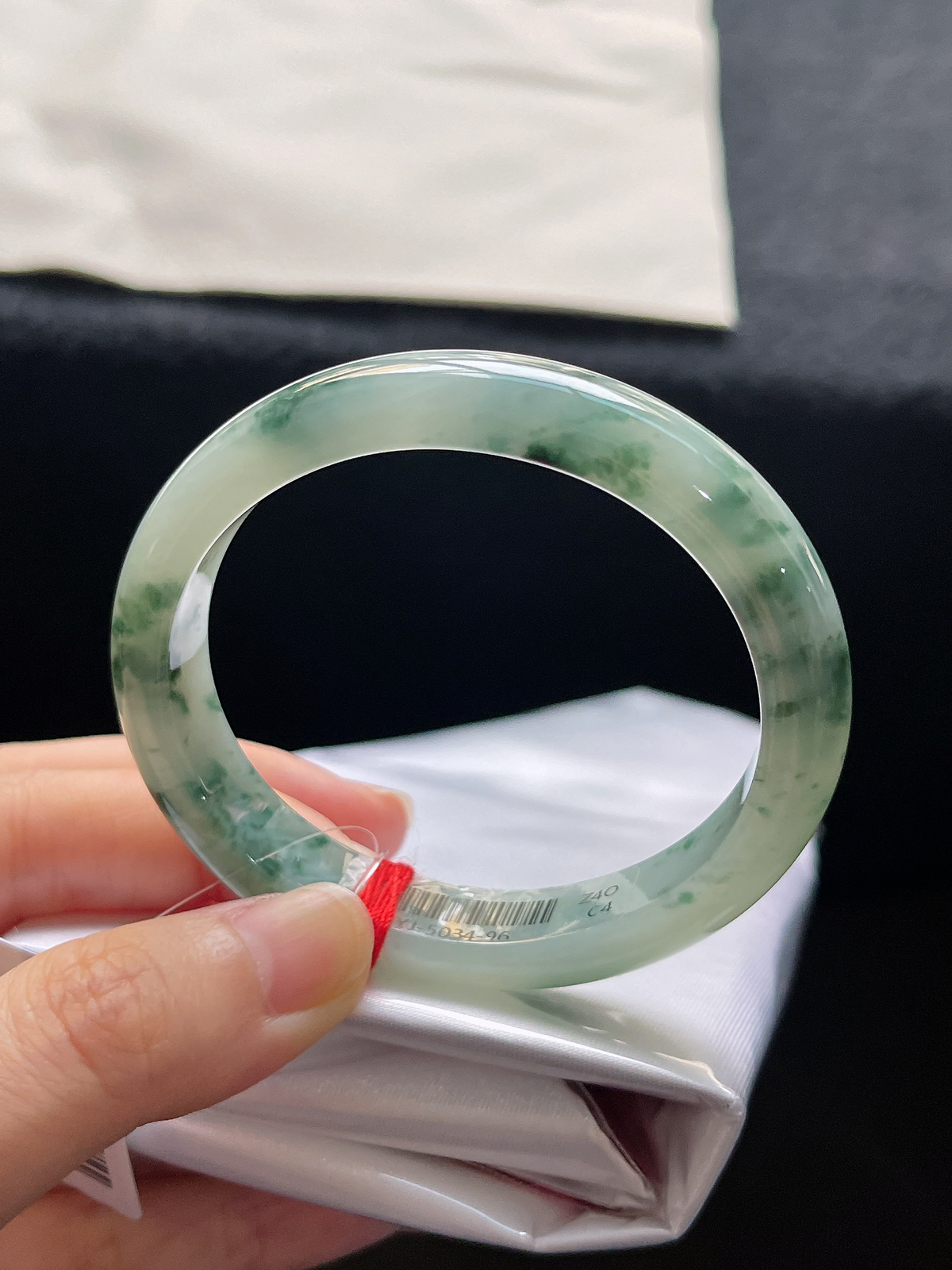 贵妃镯54.3圈口，翡翠冰糯种绿色手镯