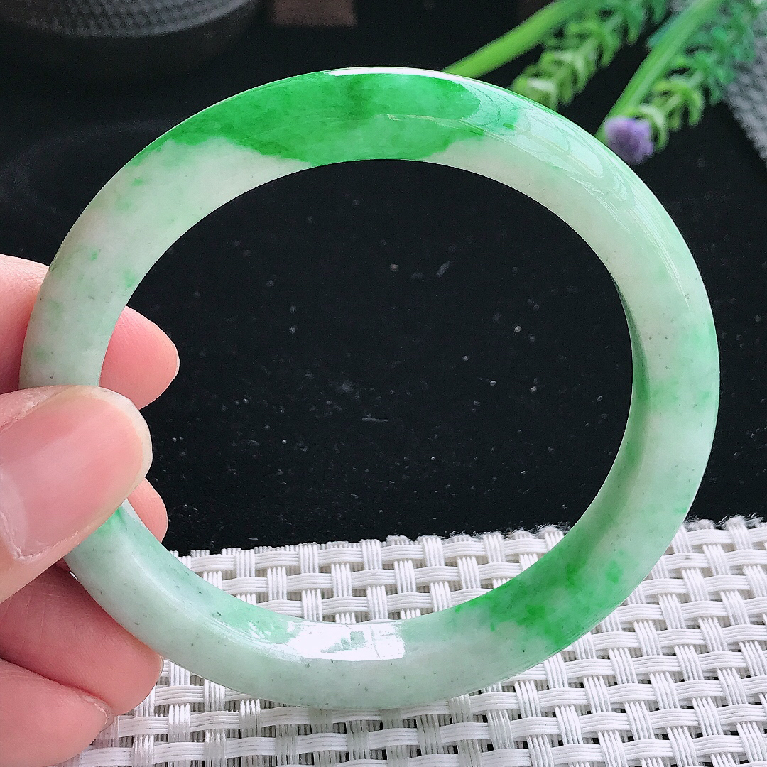 实拍天然翡翠59/9.8/8.8老坑精美辣阳绿手镯翡翠玉镯手环