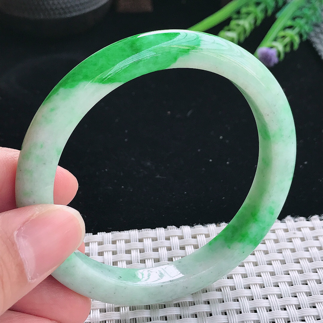 实拍天然翡翠59/9.8/8.8老坑精美辣阳绿手镯翡翠玉镯手环
