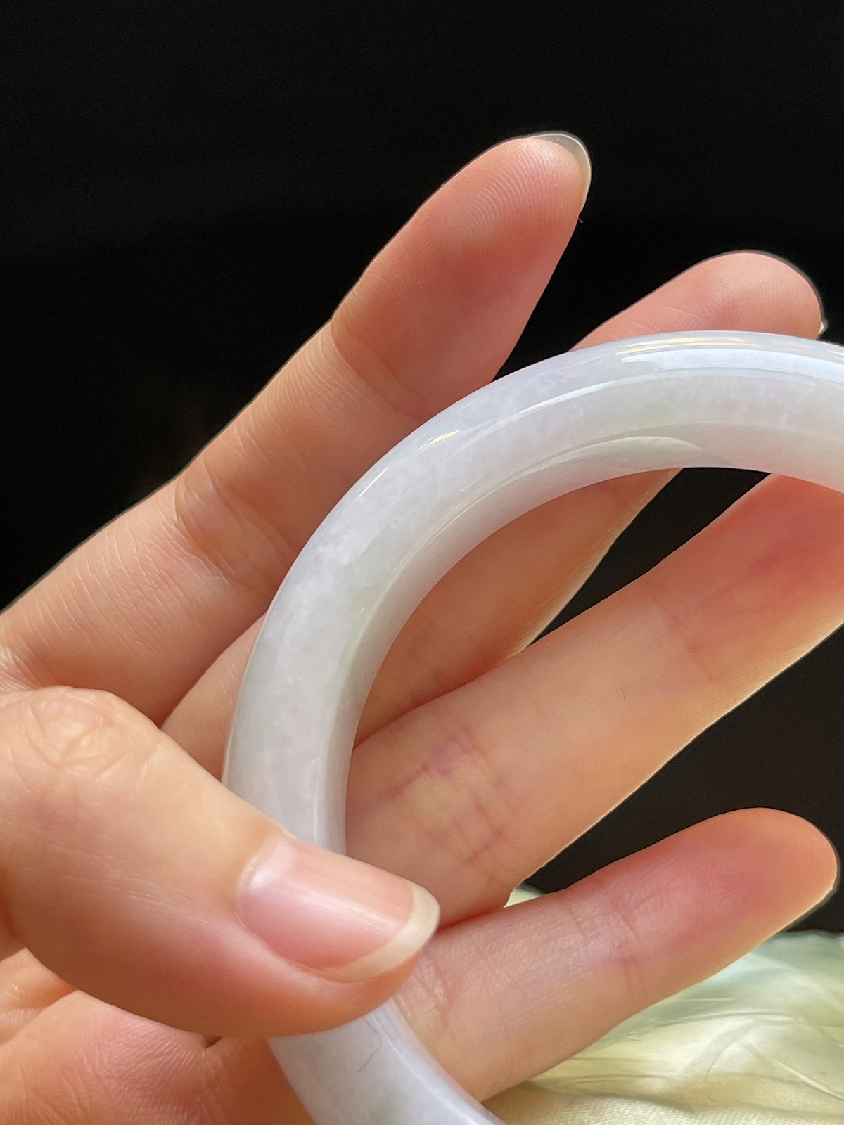 正圈52.8圈口，翡翠糯化种浅紫色手镯