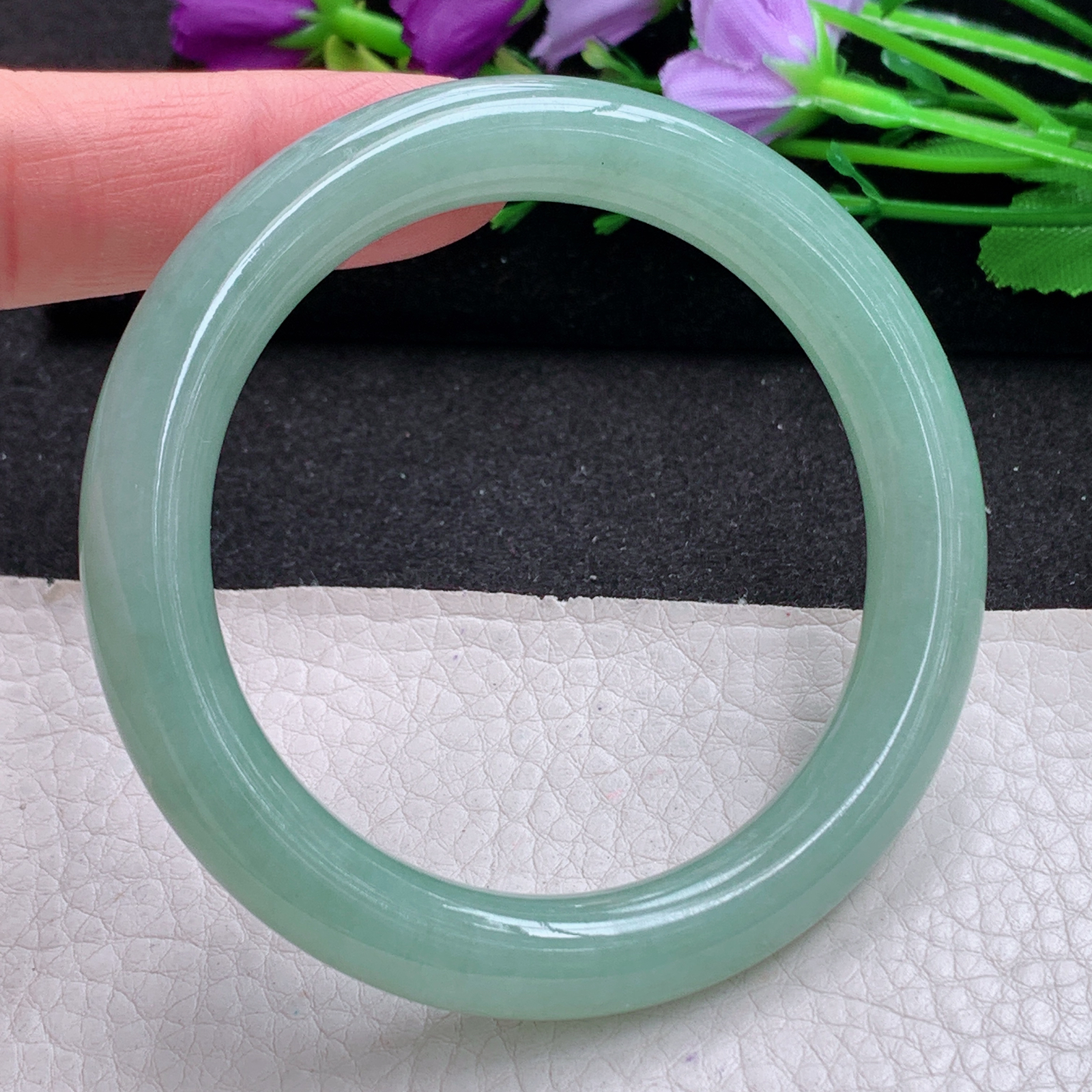 nc清新款54.5*9.8美人镯 缅甸翡翠A货玉手镯精美水绿圆条叮当镯