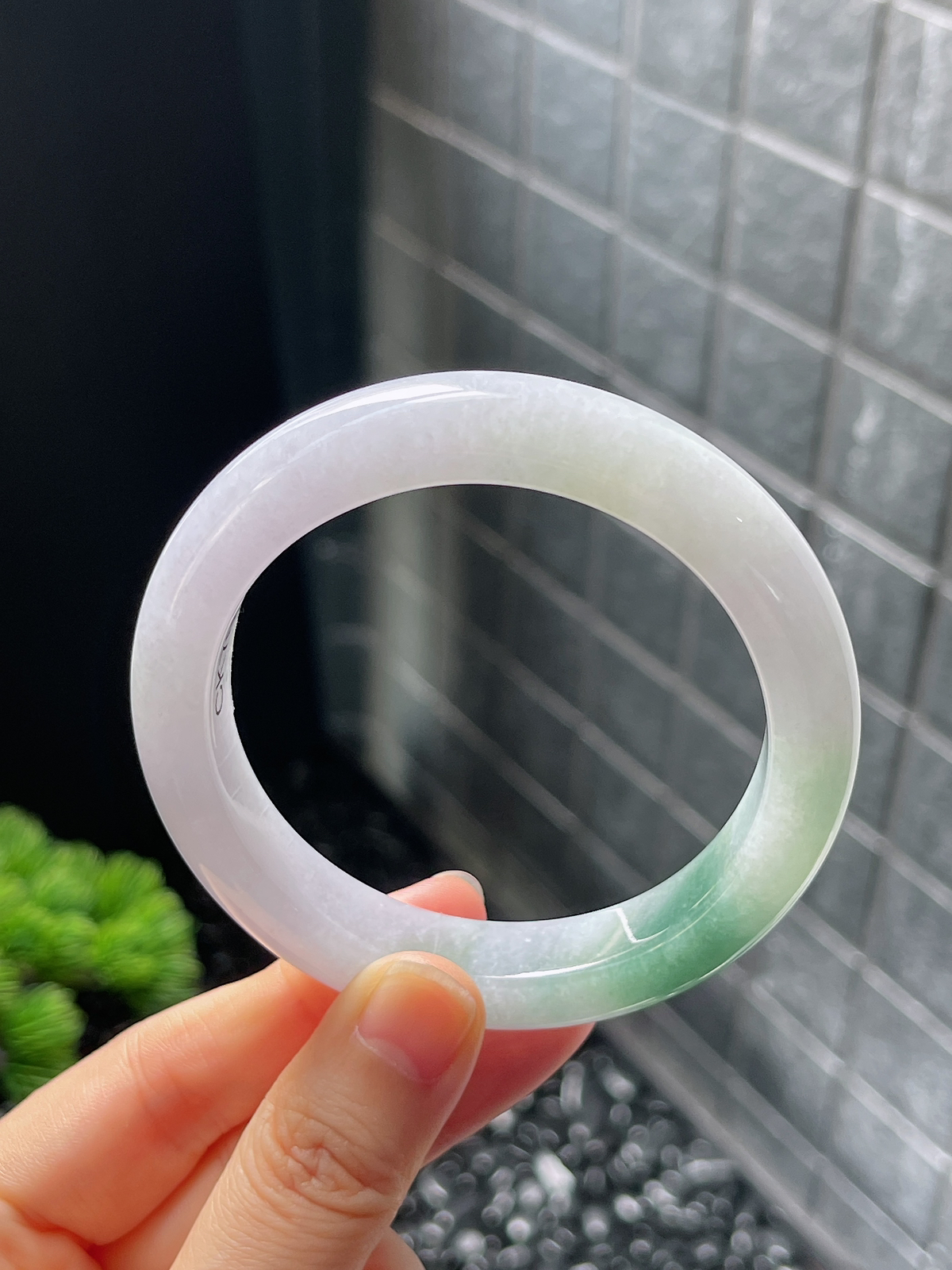 正圈56.3圈口，翡翠糯化种绿色手镯