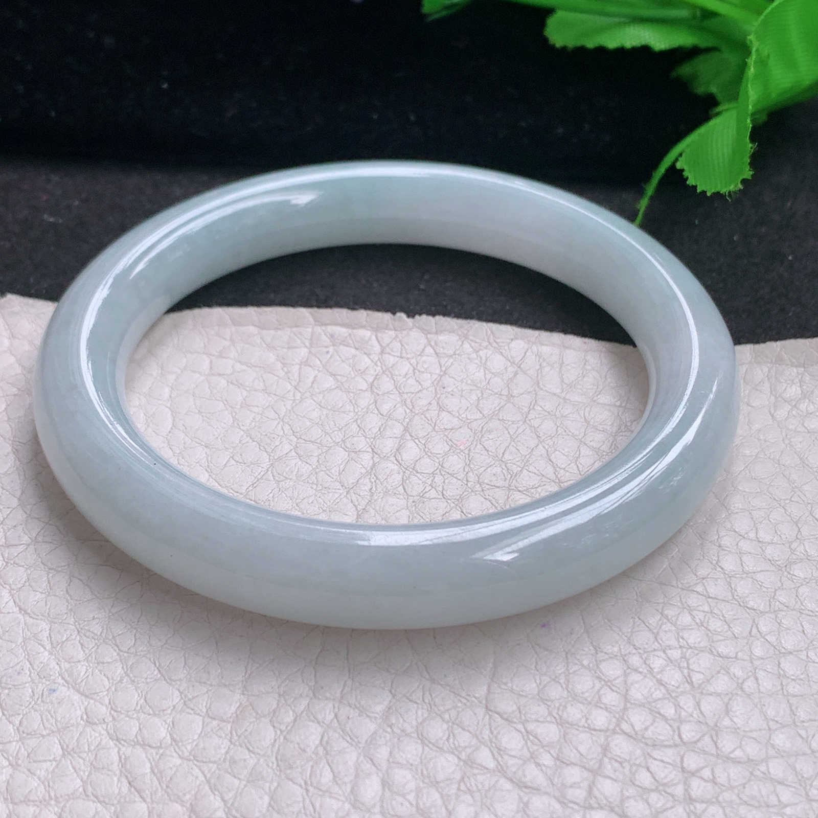 js纯美款58*10.5*10美人镯 缅甸翡翠A货玉手镯精美冰纯圆条玉手环