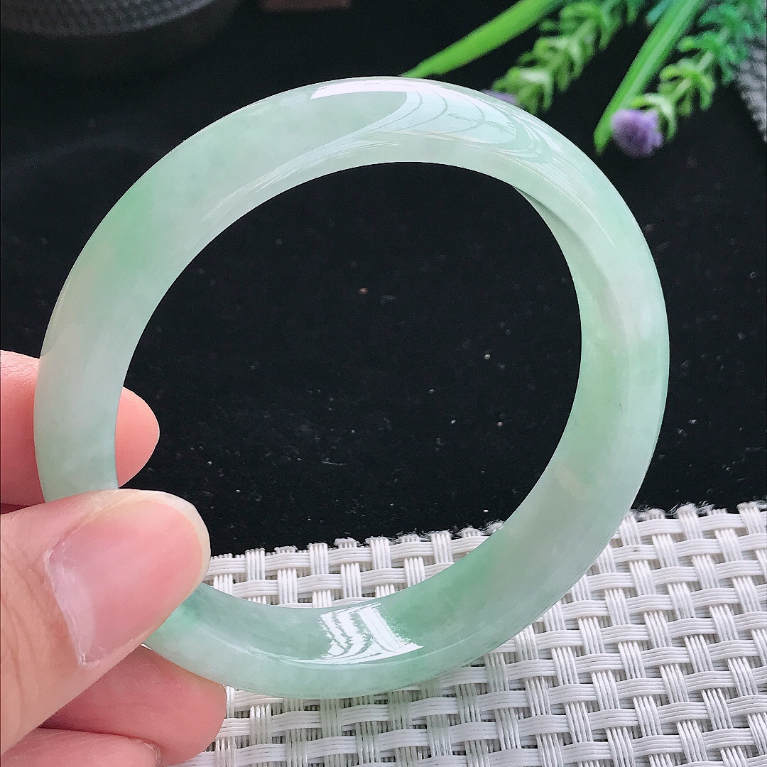 实拍天然翡翠58.5/14.1/7.6老坑冰胶水灵冰晴绿手镯翡翠玉镯手环