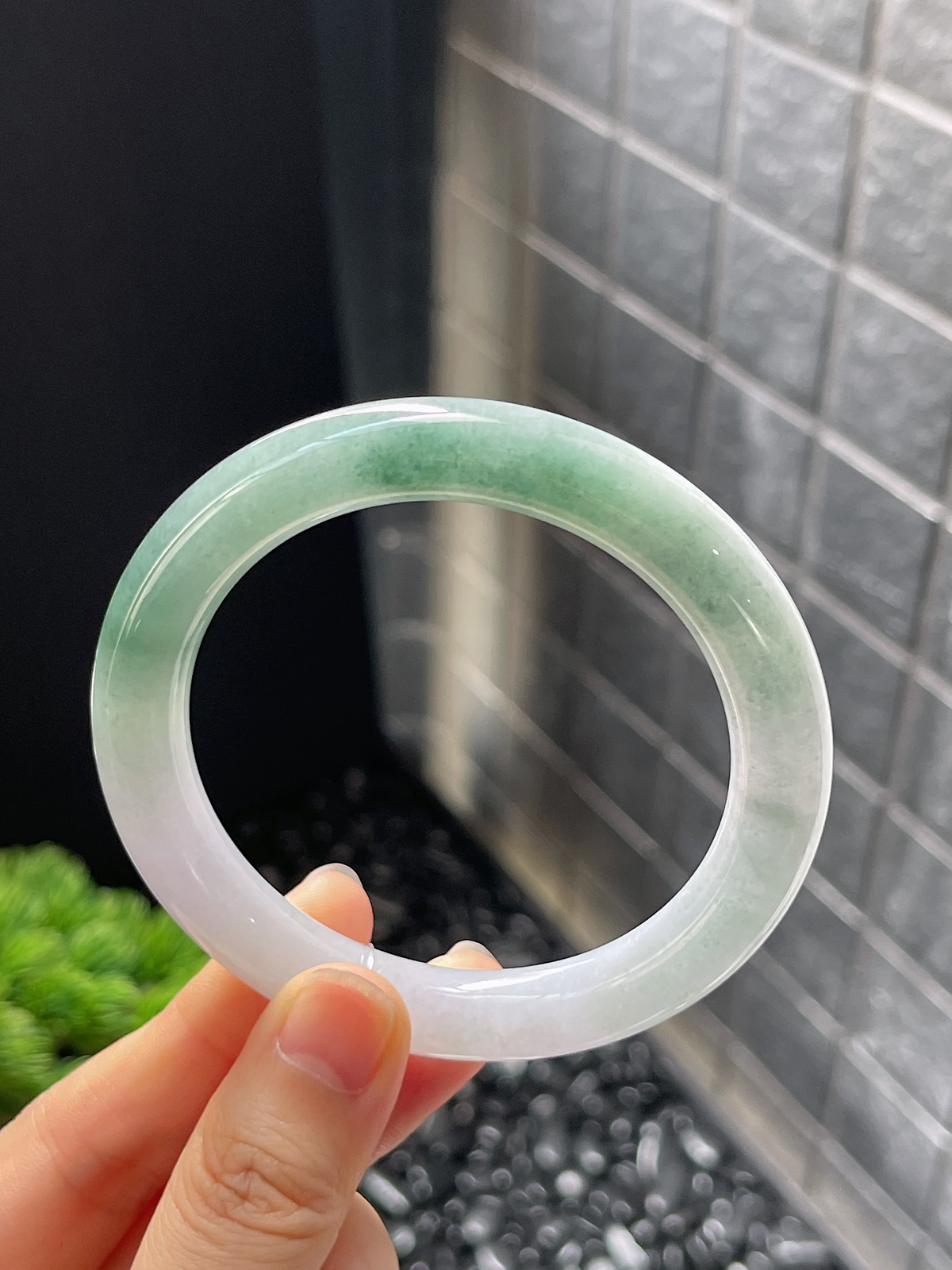 圆镯55.4圈口，翡翠糯化种半山水手镯