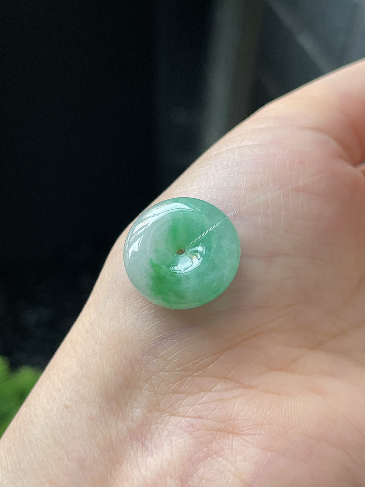 翡翠糯化种飘绿平安扣