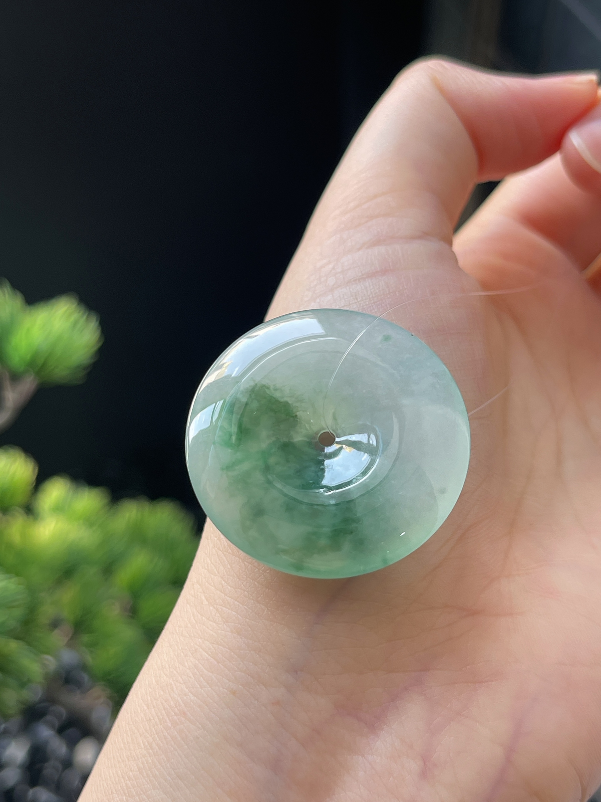 翡翠冰糯种淡绿色平安扣