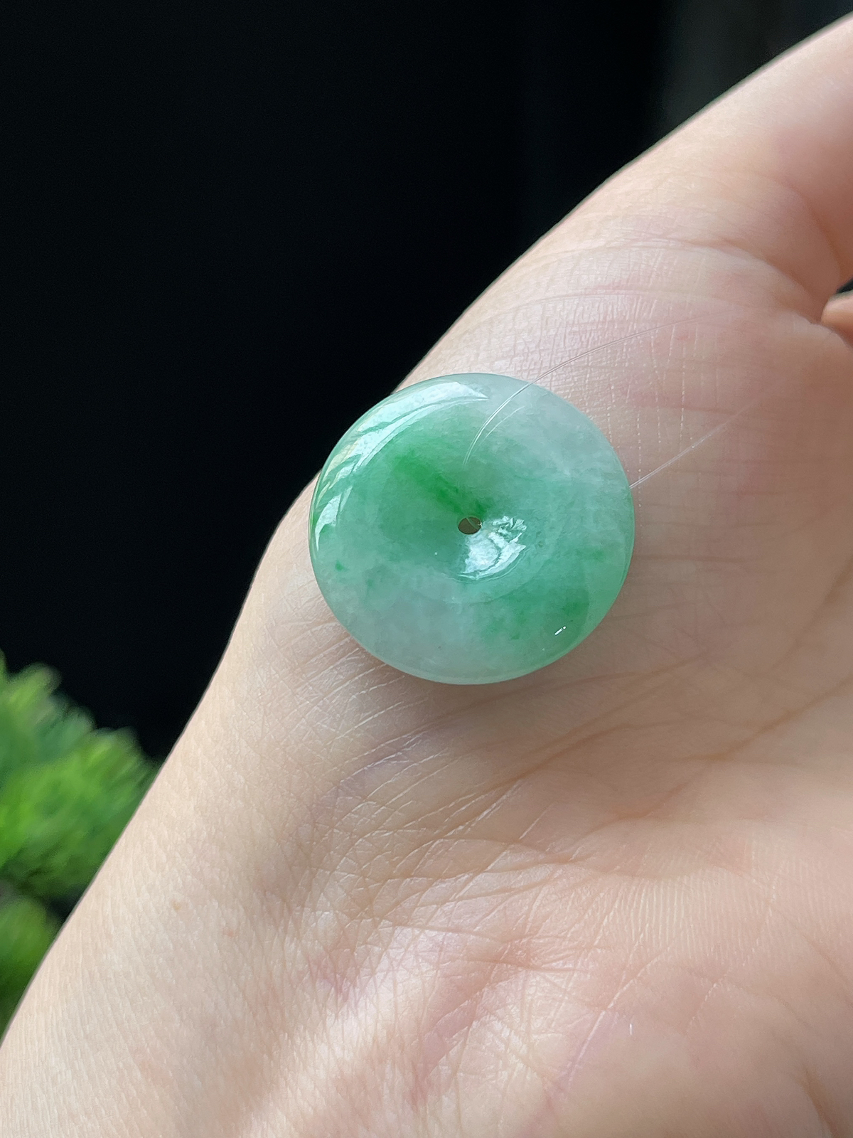 翡翠糯化种飘绿平安扣